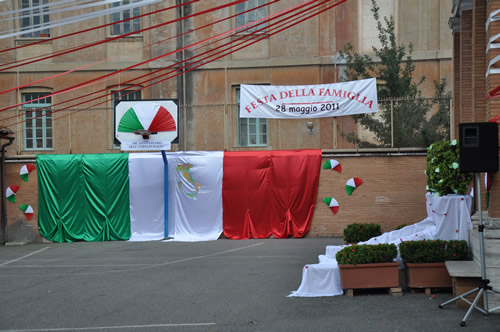 Allestimento Festa della Famiglia Maggio 2011